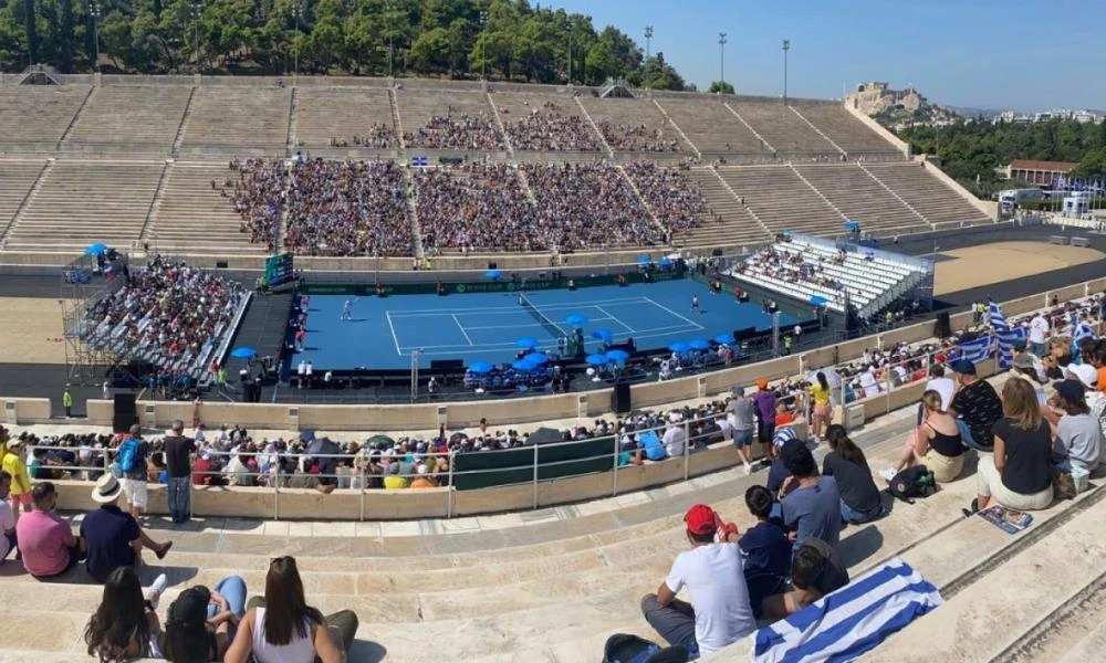 Davis Cup: Γέμισε με κόσμο το Καλλιμάρμαρο για τον Τσιτσιπά